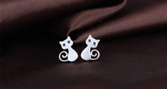 lovely cat stud earring